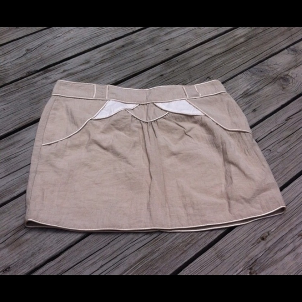 BCBG girls mini skirt khaki ivory satin piping Y2K vintage preppy school